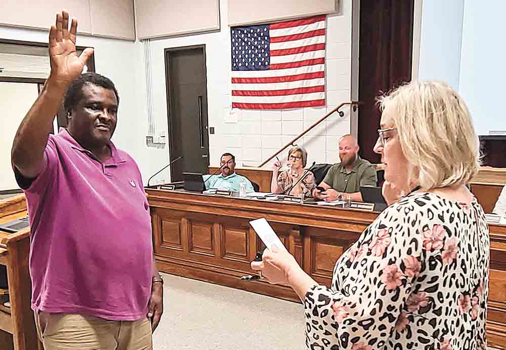 Community member Alec McGowen was sworn in to temporarily fill the vacant Trustee Position 2 at the COCISD Board of Trustees meeting on Oct. 24. McGowen will hold the position until an election can be held in May. Photo by Cassie Gregory