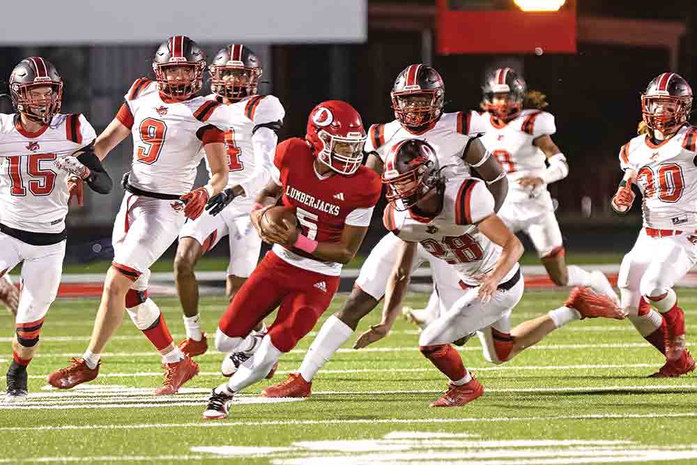 Coldspring’s defense was all over the Diboll Lumberjacks during the Friday Night’s district game. Photos by Charles Ballard