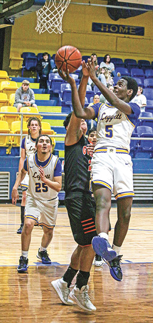 Joh'Vonn Scott had 10 points for the Pirates in Tuesday's win. 